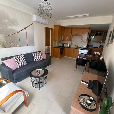 2 Bedroom Apartment, Zygos Centre Block D - By Imh Travel & Tours Paphos Kültér fotó