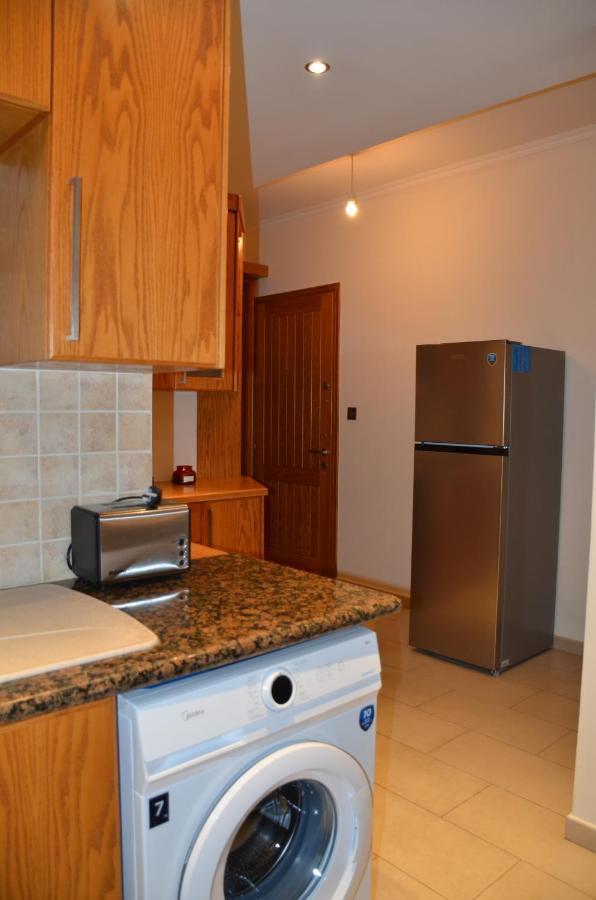2 Bedroom Apartment, Zygos Centre Block D - By Imh Travel & Tours Paphos Kültér fotó