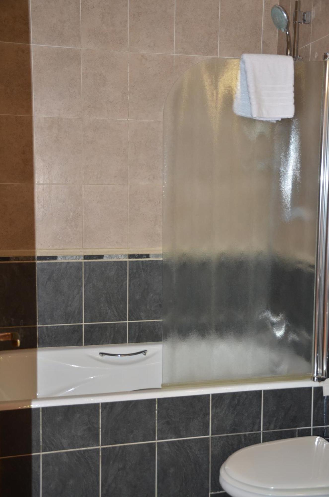 2 Bedroom Apartment, Zygos Centre Block D - By Imh Travel & Tours Paphos Kültér fotó