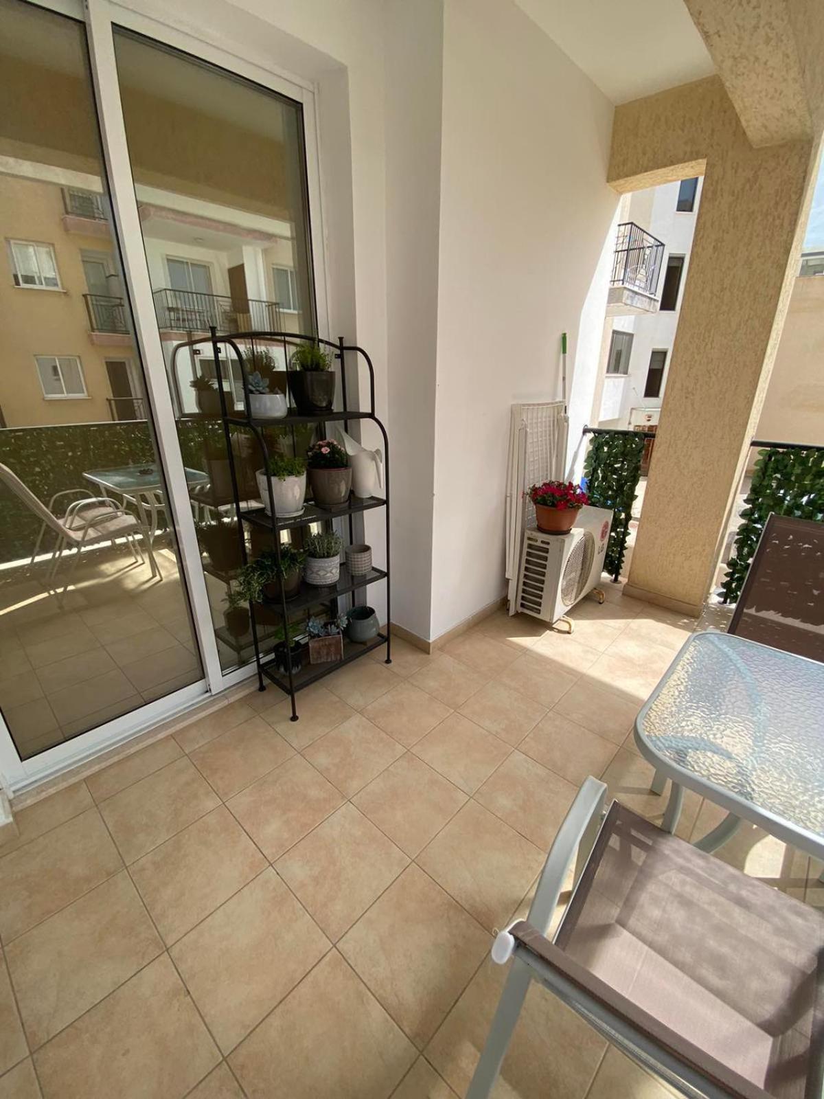 2 Bedroom Apartment, Zygos Centre Block D - By Imh Travel & Tours Paphos Kültér fotó